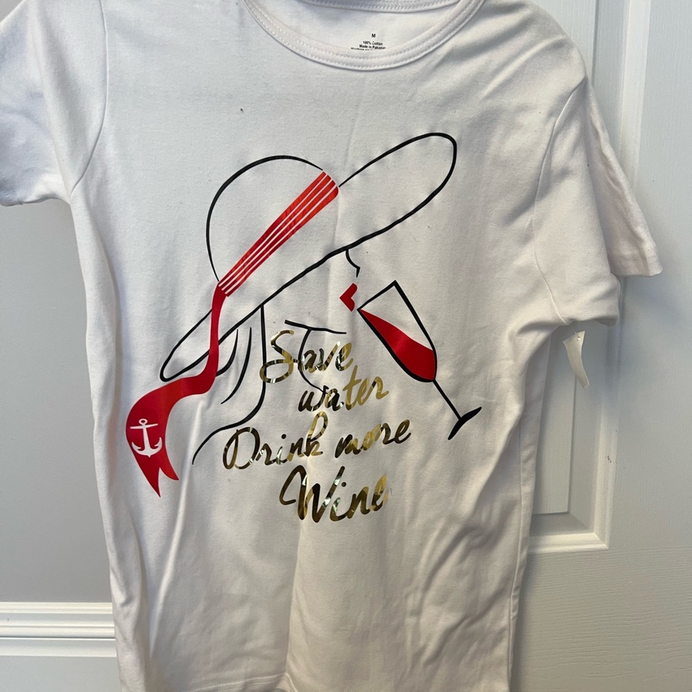 🍷 White Graphic Tee with Red and Gold Accents save water drink more 🍷